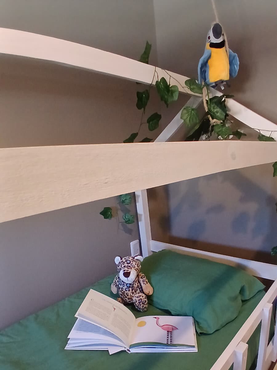 Cuarto infantil inspirado en la selva