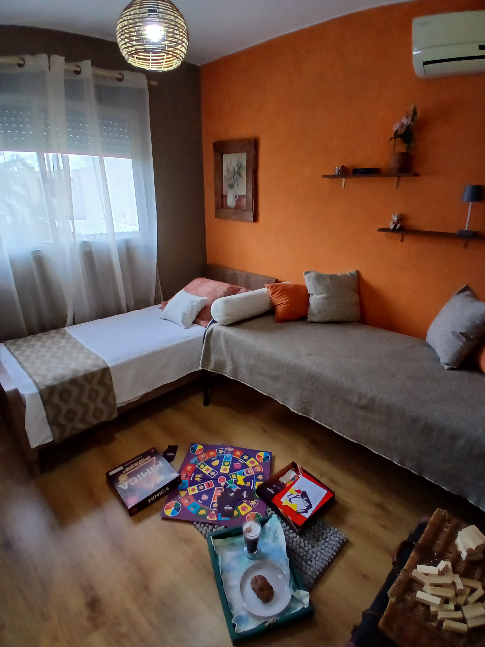 Dormitorio Naranja